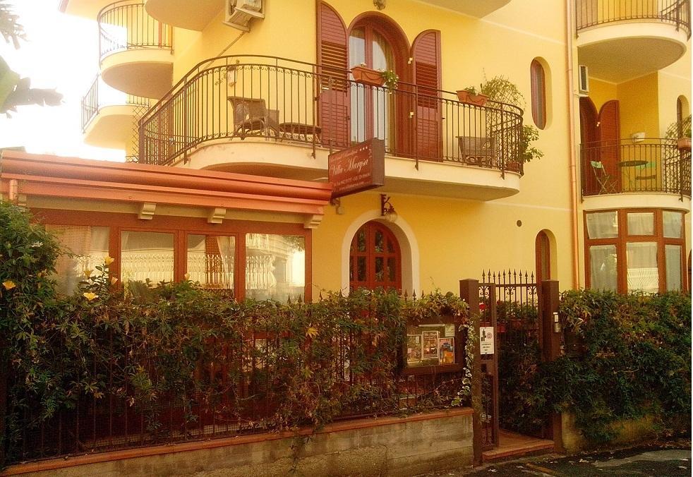 Villa Marysa Studio Apartment Giardini Naxos Eksteriør bilde
