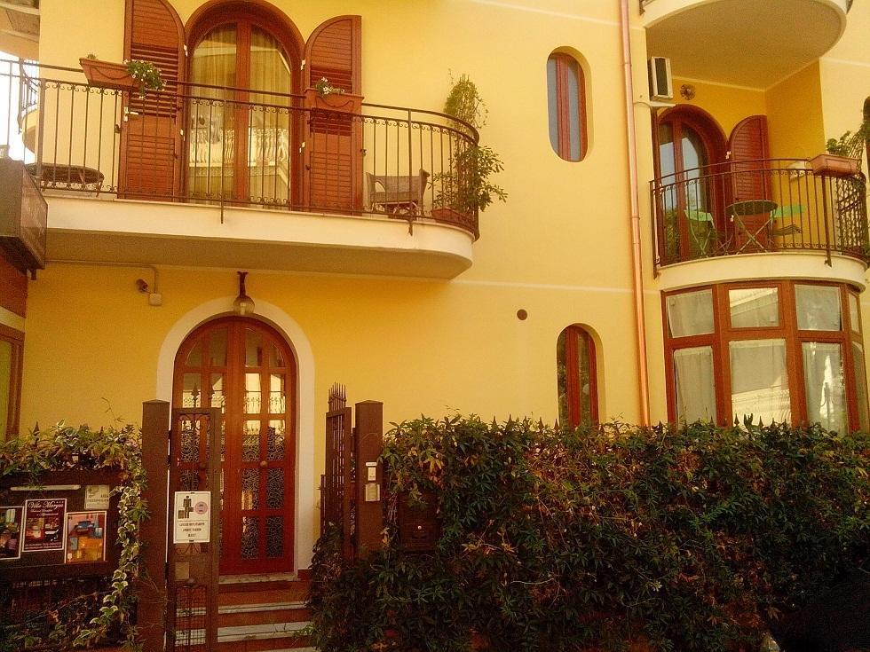 Villa Marysa Studio Apartment Giardini Naxos Eksteriør bilde