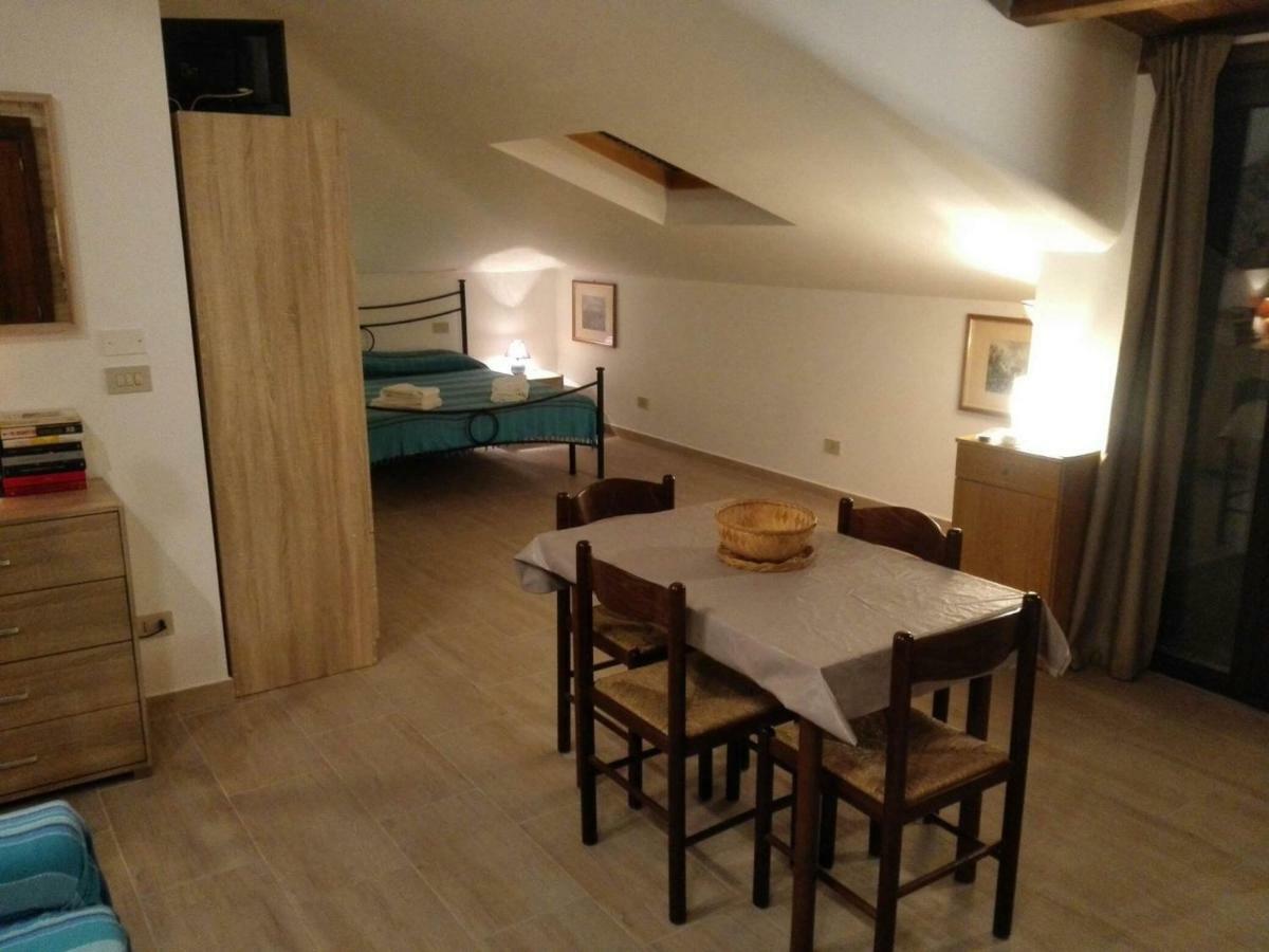 Villa Marysa Studio Apartment Giardini Naxos Eksteriør bilde