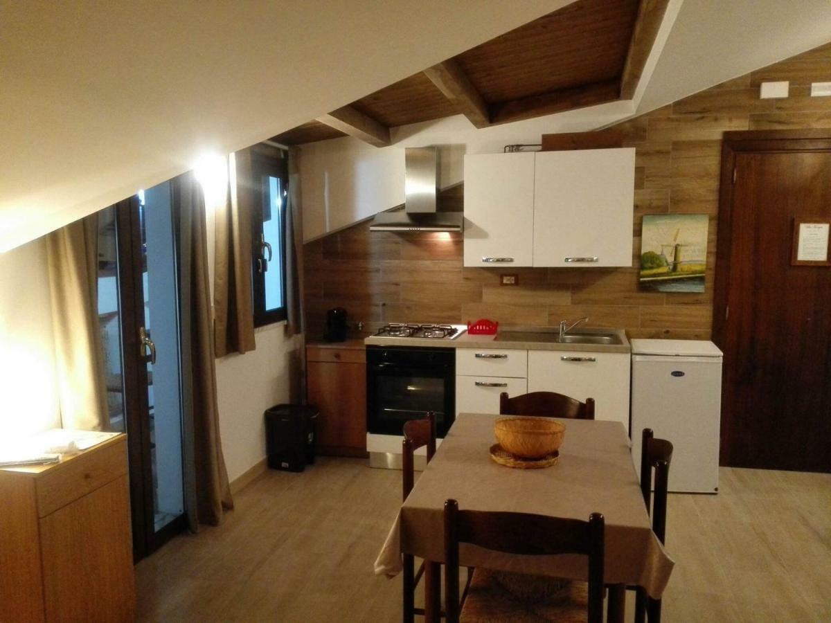 Villa Marysa Studio Apartment Giardini Naxos Eksteriør bilde