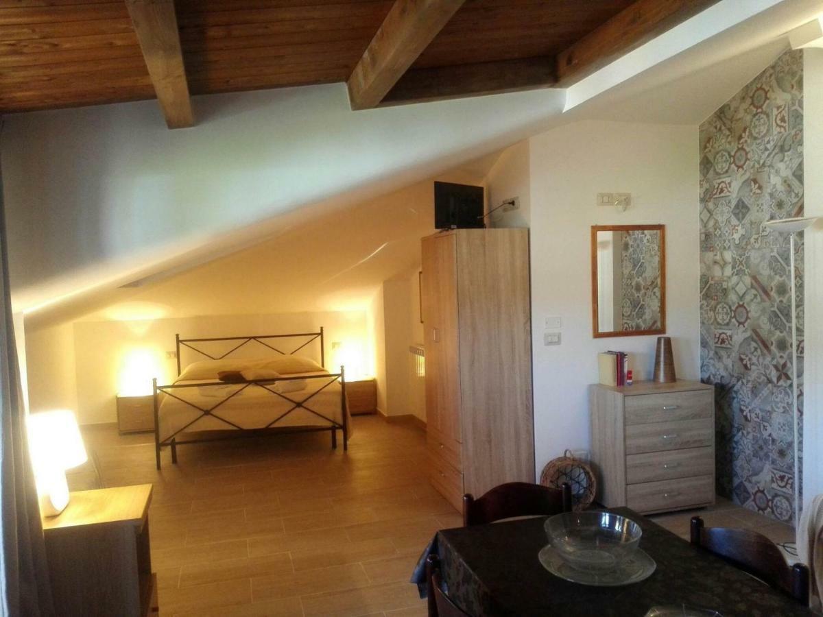 Villa Marysa Studio Apartment Giardini Naxos Eksteriør bilde
