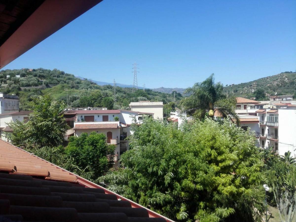 Villa Marysa Studio Apartment Giardini Naxos Eksteriør bilde